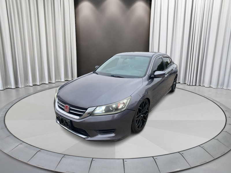Honda Accord Sedan Vehicle Full-screen Gallery Image 09