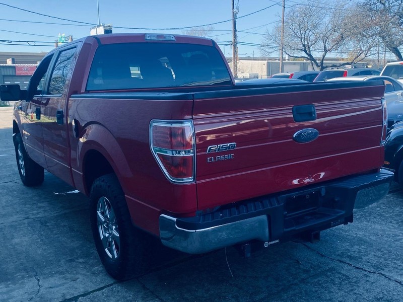 Ford F-150 Vehicle Full-screen Gallery Image 06
