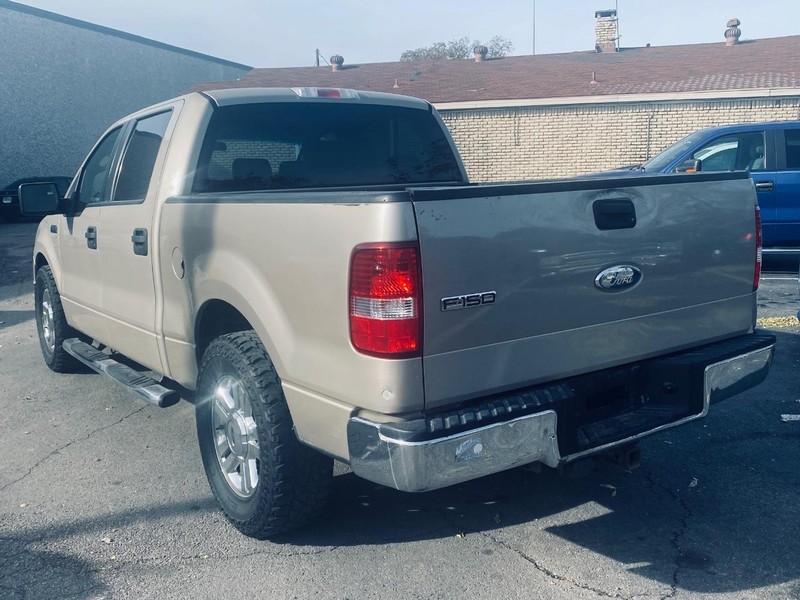 Ford F-150 Vehicle Full-screen Gallery Image 03
