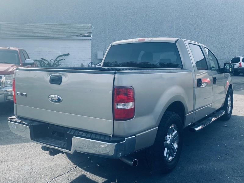 Ford F-150 Vehicle Full-screen Gallery Image 06