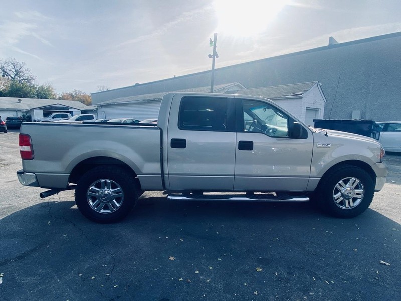 Ford F-150 Vehicle Full-screen Gallery Image 07