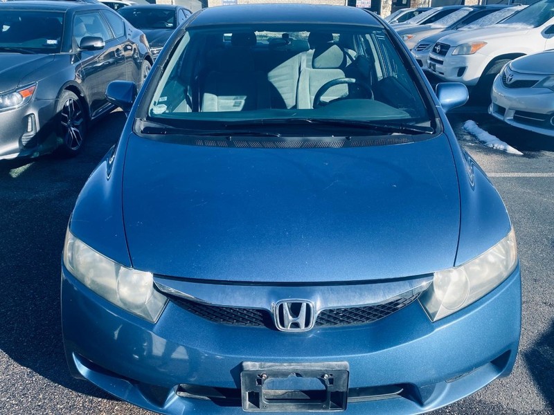 Honda Civic Sedan Vehicle Full-screen Gallery Image 09