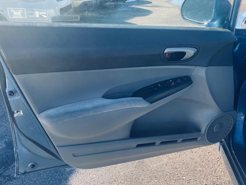 Honda Civic Sedan Vehicle Full-screen Gallery Image 11