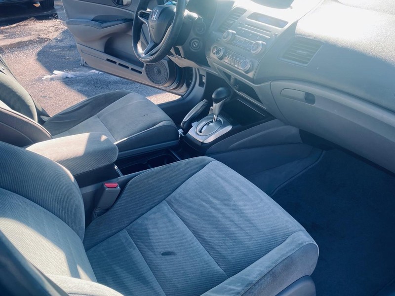 Honda Civic Sedan Vehicle Full-screen Gallery Image 19
