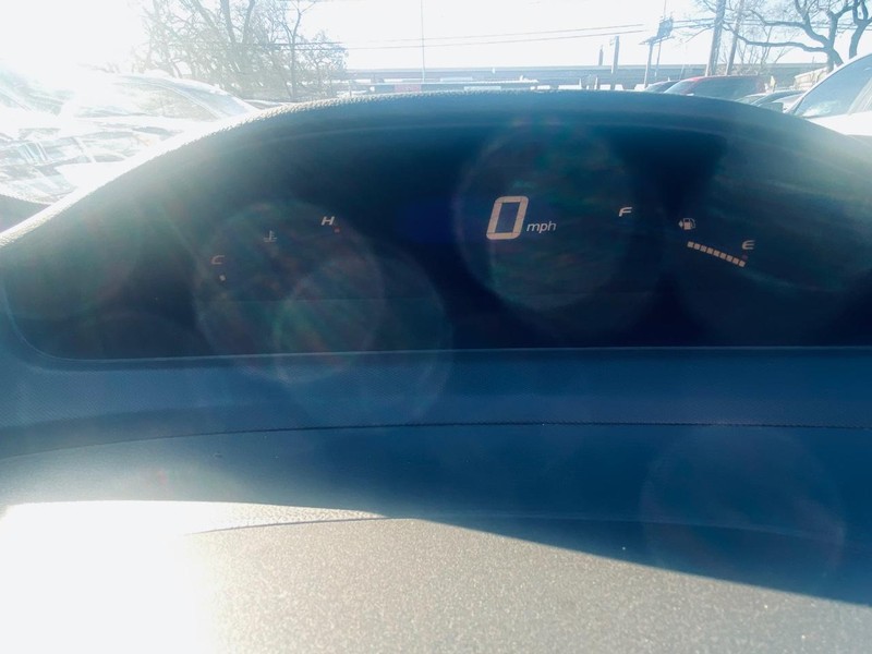 Honda Civic Sedan Vehicle Full-screen Gallery Image 24
