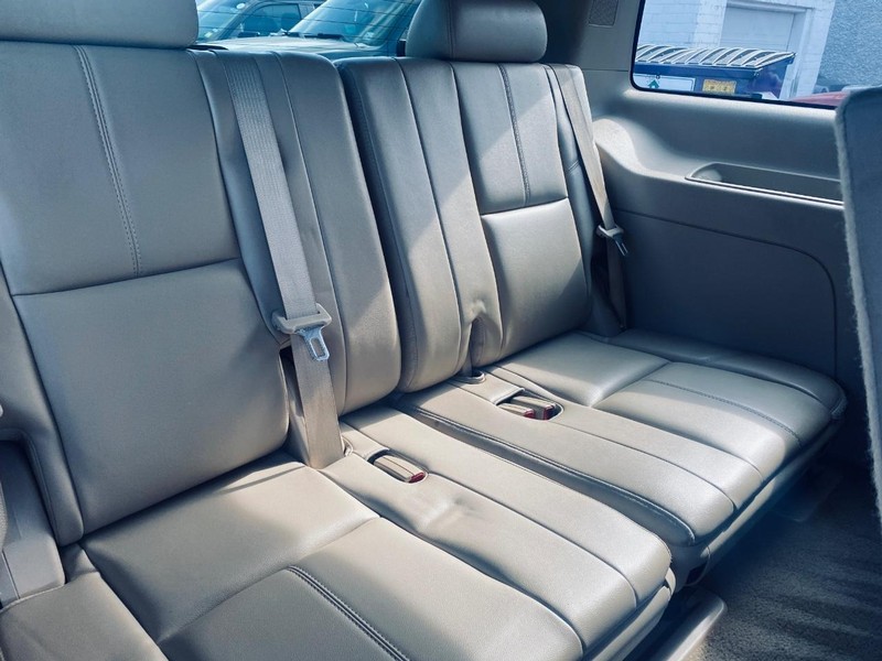 Chevrolet Tahoe Vehicle Full-screen Gallery Image 18