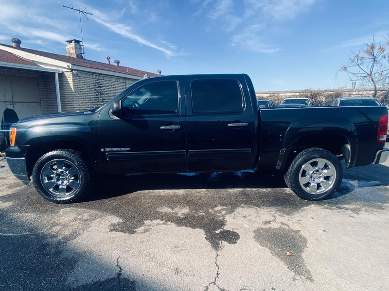 GMC Sierra 1500 Vehicle Full-screen Gallery Image 02