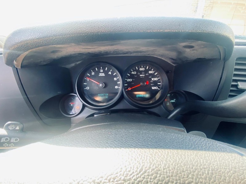 GMC Sierra 1500 Vehicle Full-screen Gallery Image 22