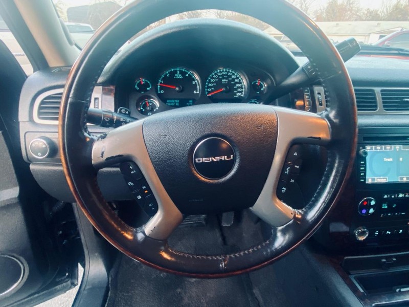 GMC Sierra 1500 Vehicle Full-screen Gallery Image 23