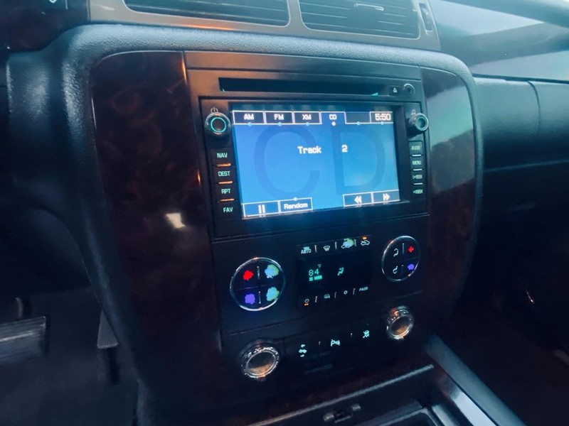 GMC Sierra 1500 Vehicle Full-screen Gallery Image 24