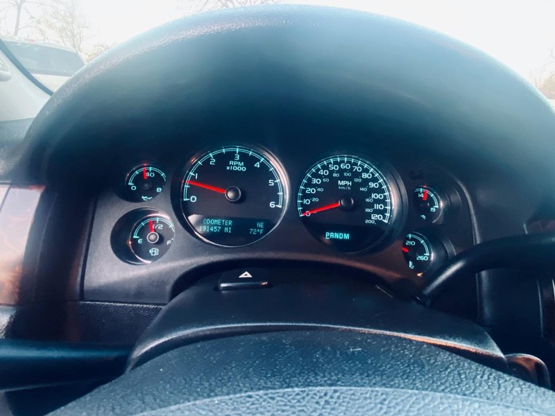 GMC Sierra 1500 Vehicle Full-screen Gallery Image 25