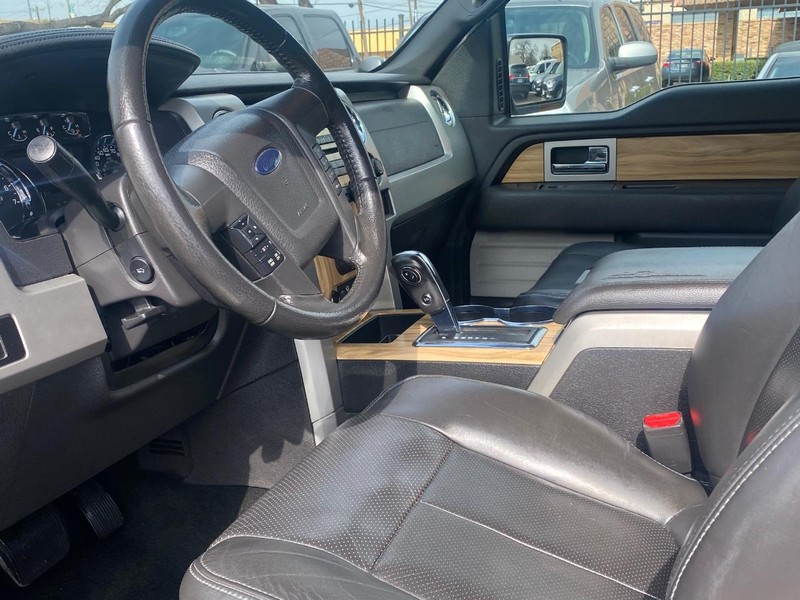 Ford F-150 Vehicle Full-screen Gallery Image 14