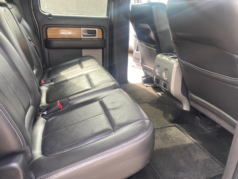 Ford F-150 Vehicle Full-screen Gallery Image 22