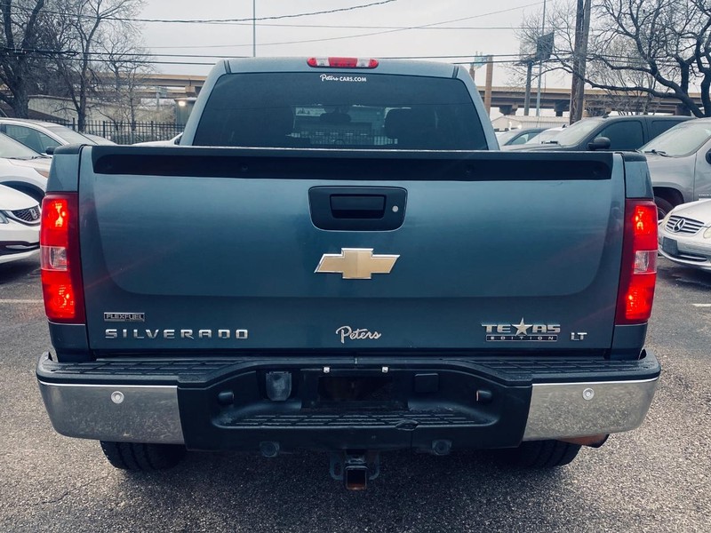 Chevrolet Silverado 1500 Vehicle Full-screen Gallery Image 04