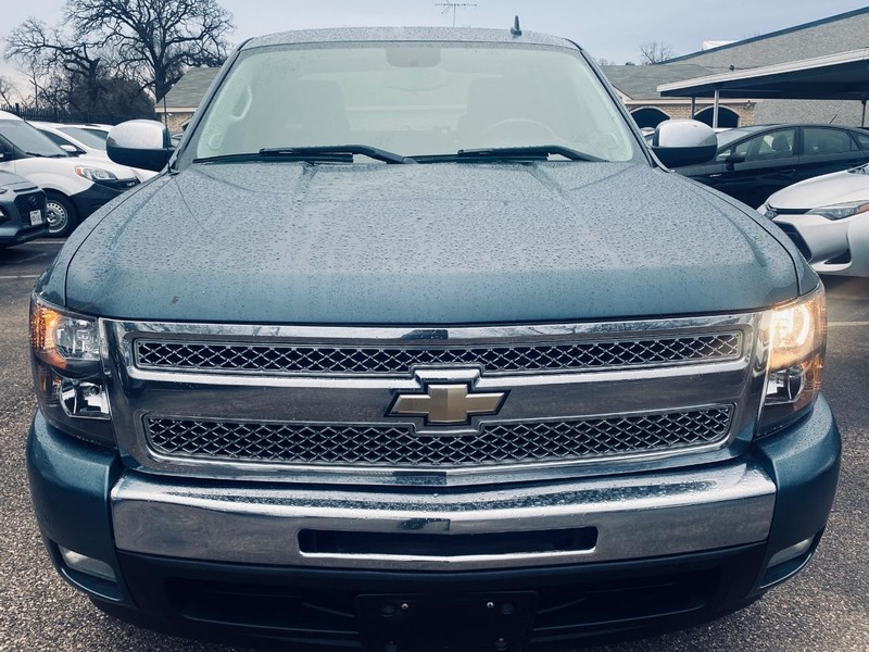 Chevrolet Silverado 1500 Vehicle Full-screen Gallery Image 12