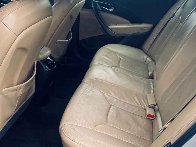 Hyundai Azera Vehicle Full-screen Gallery Image 14