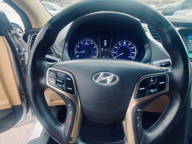 Hyundai Azera Vehicle Full-screen Gallery Image 21