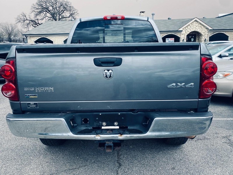 Dodge Ram 1500 Vehicle Full-screen Gallery Image 04