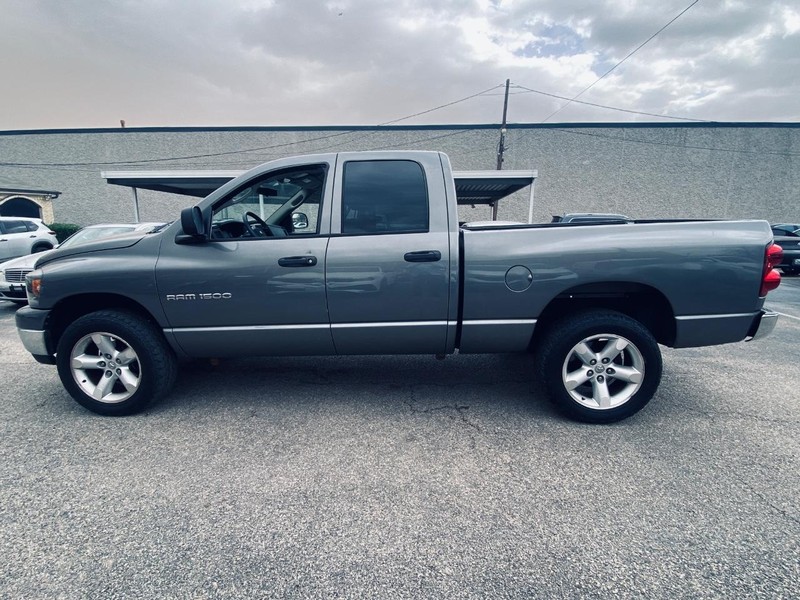 Dodge Ram 1500 Vehicle Full-screen Gallery Image 07