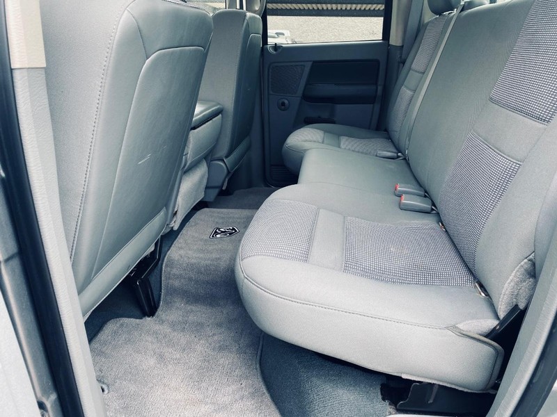 Dodge Ram 1500 Vehicle Full-screen Gallery Image 14