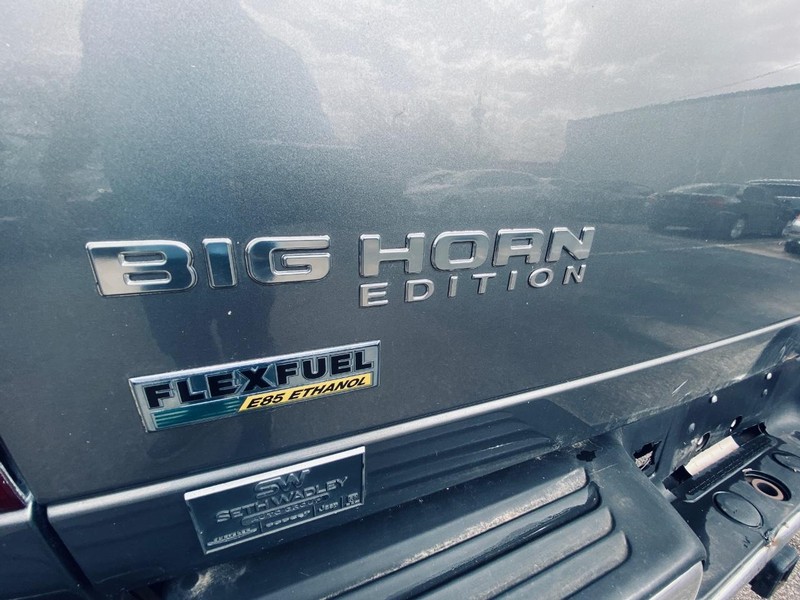 Dodge Ram 1500 Vehicle Full-screen Gallery Image 28