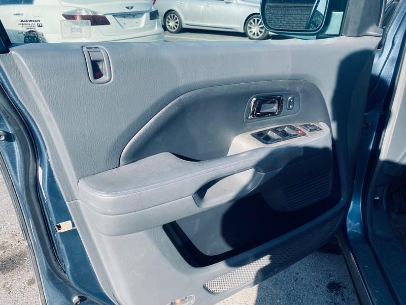Honda Pilot Vehicle Full-screen Gallery Image 11