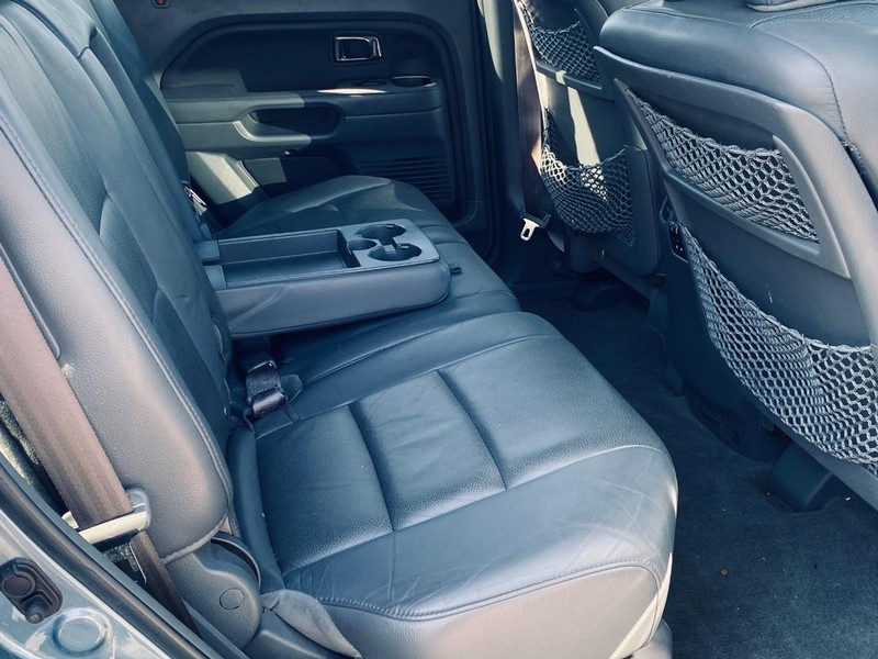 Honda Pilot Vehicle Full-screen Gallery Image 18