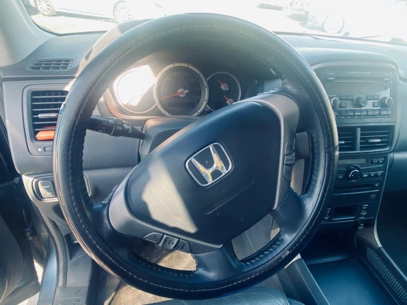 Honda Pilot Vehicle Full-screen Gallery Image 26