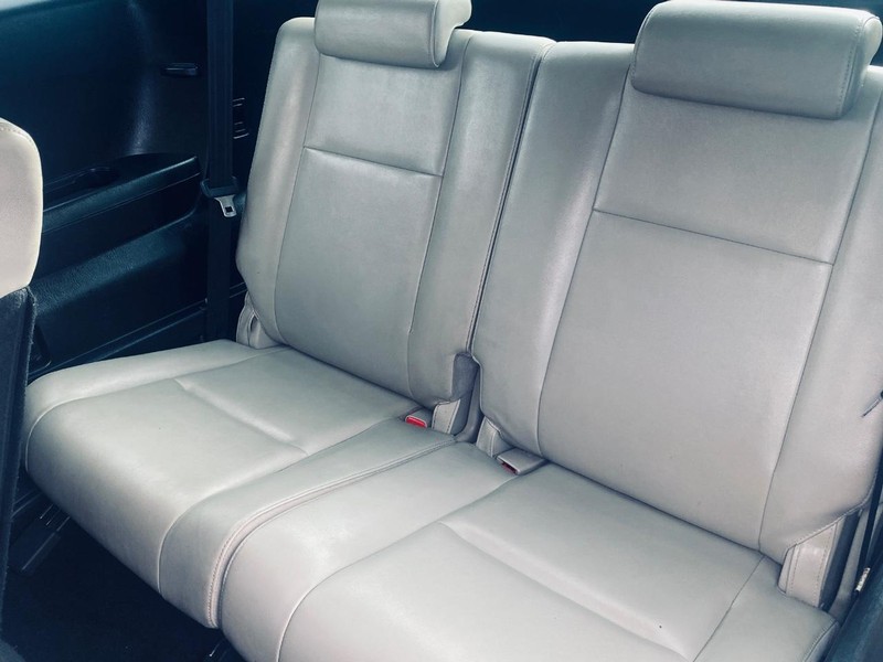 Mazda CX-9 Vehicle Full-screen Gallery Image 16