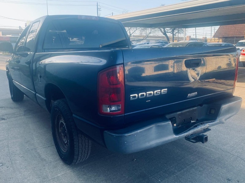 Dodge Ram 1500 Vehicle Full-screen Gallery Image 03