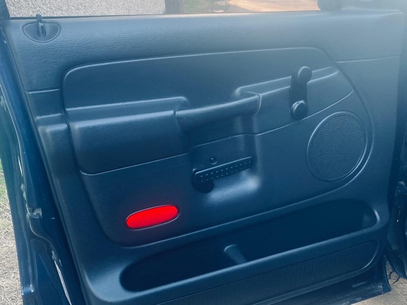 Dodge Ram 1500 Vehicle Full-screen Gallery Image 11