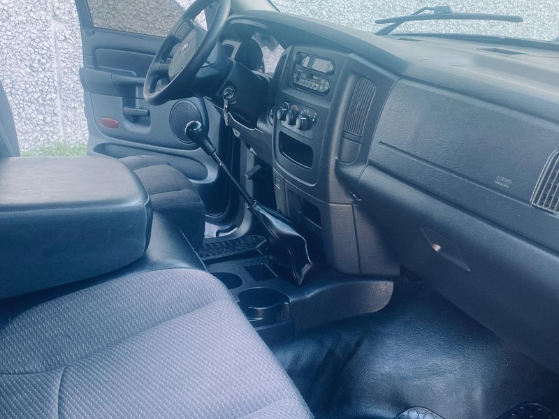 Dodge Ram 1500 Vehicle Full-screen Gallery Image 21