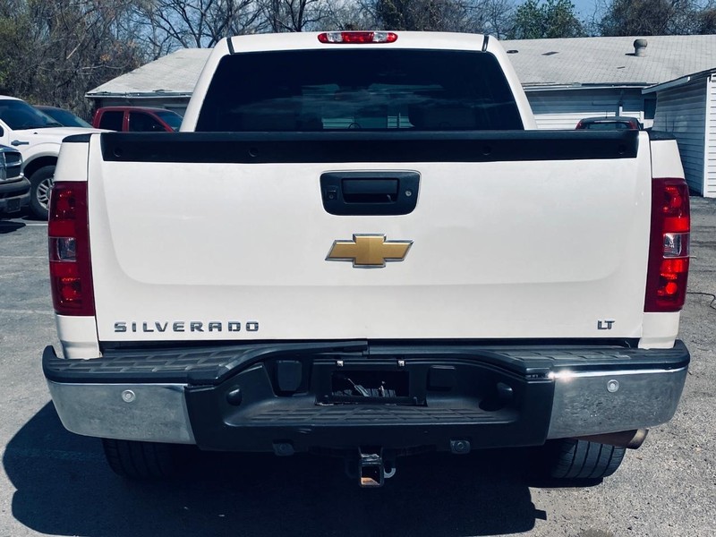 Chevrolet Silverado 1500 Vehicle Full-screen Gallery Image 06