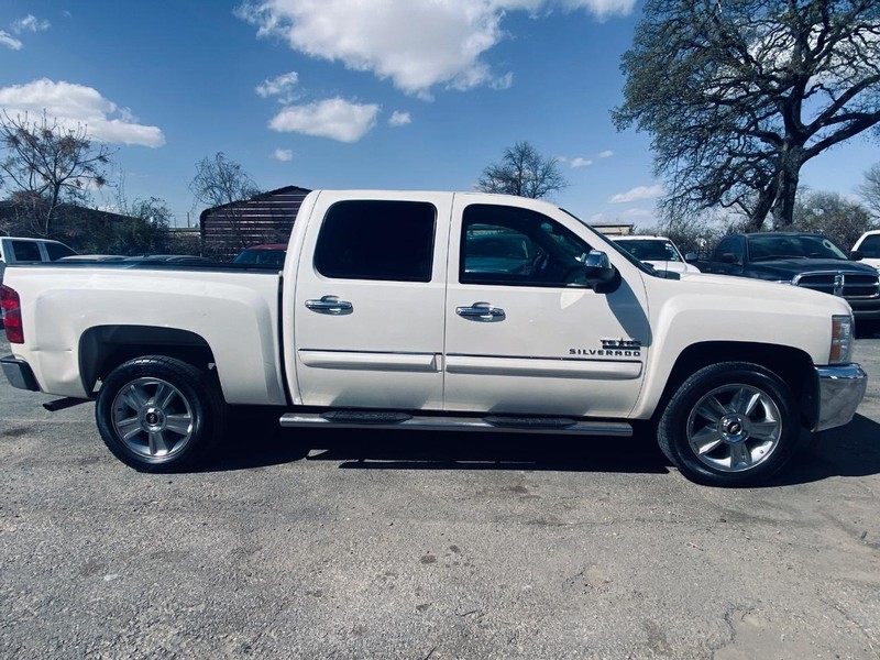 Chevrolet Silverado 1500 Vehicle Full-screen Gallery Image 08
