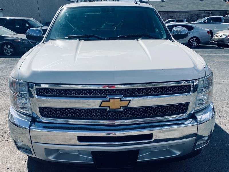 Chevrolet Silverado 1500 Vehicle Full-screen Gallery Image 11