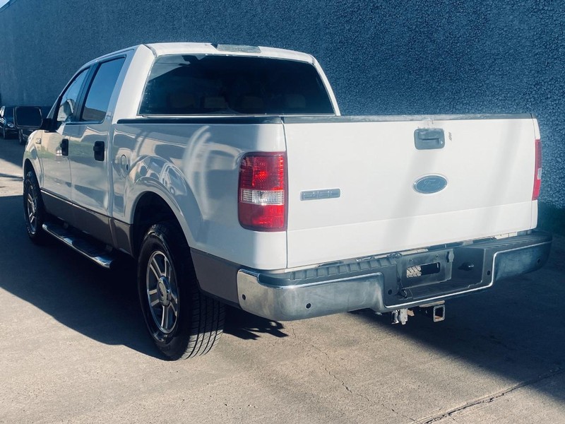 Ford F-150 Vehicle Full-screen Gallery Image 06