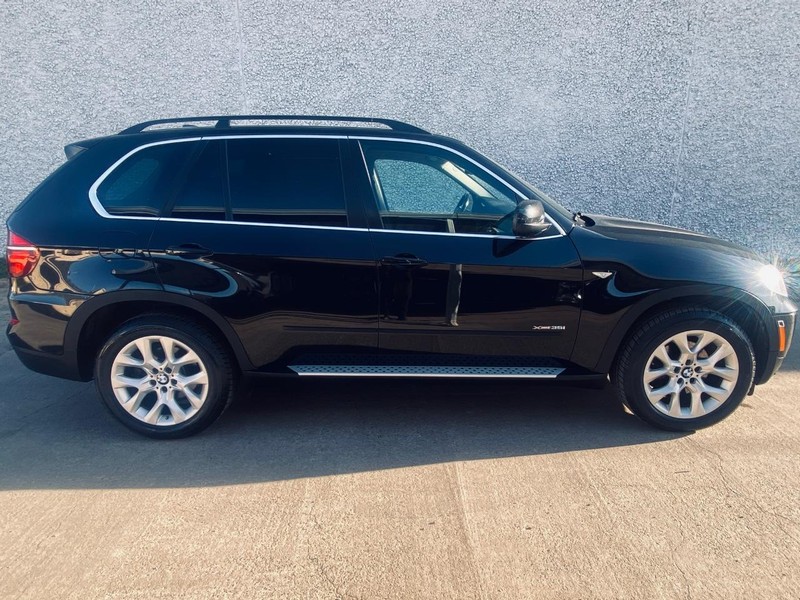 BMW X5 Vehicle Full-screen Gallery Image 07