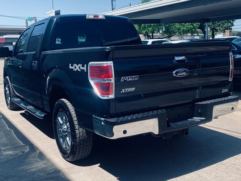 Ford F-150 Vehicle Full-screen Gallery Image 06