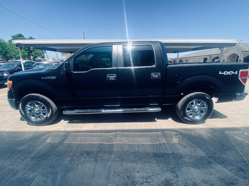 Ford F-150 Vehicle Full-screen Gallery Image 07