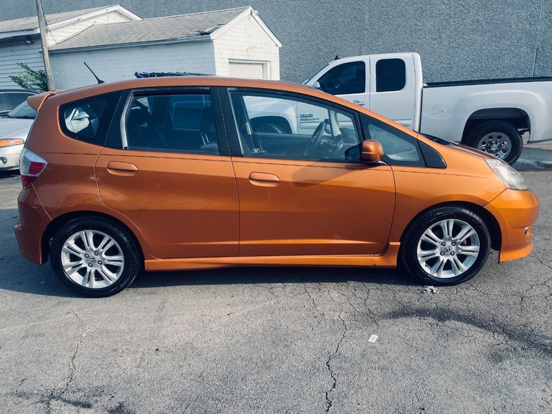 Honda Fit Vehicle Full-screen Gallery Image 07