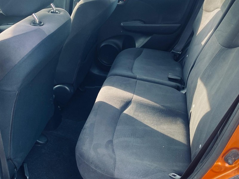 Honda Fit Vehicle Full-screen Gallery Image 14