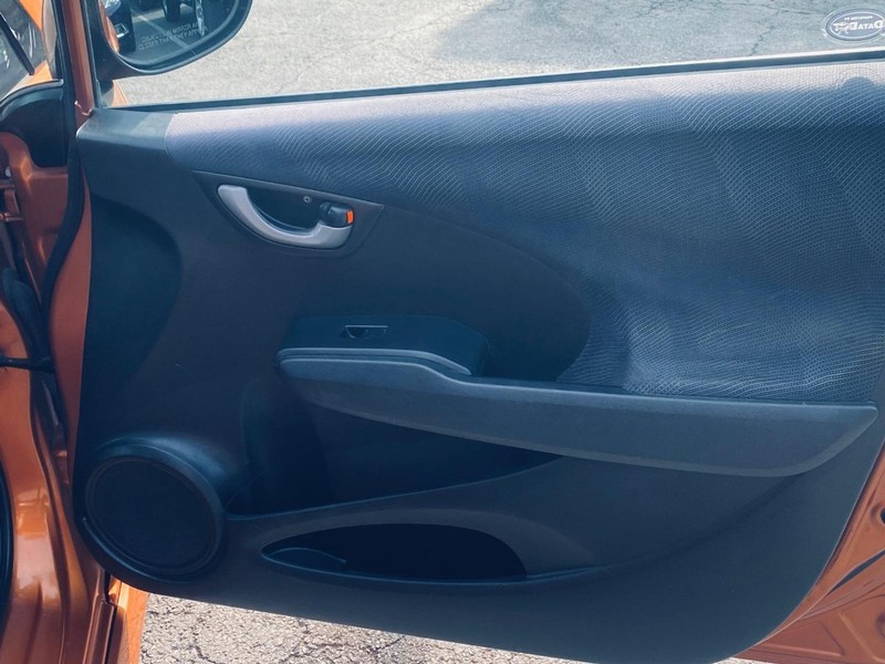 Honda Fit Vehicle Full-screen Gallery Image 19