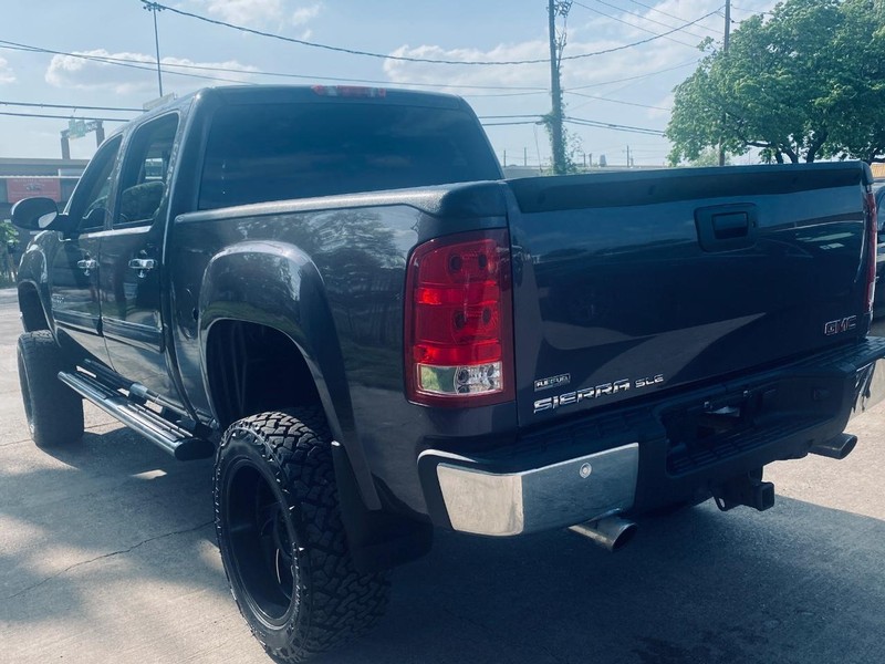 GMC Sierra 1500 Vehicle Full-screen Gallery Image 03
