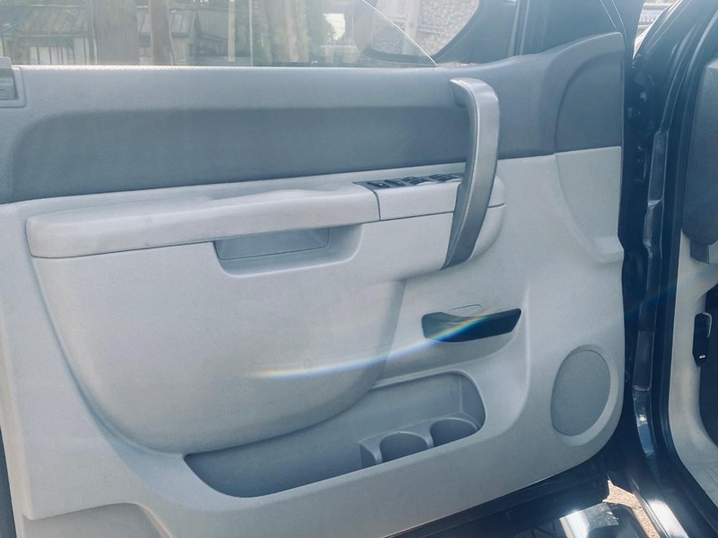 GMC Sierra 1500 Vehicle Full-screen Gallery Image 11