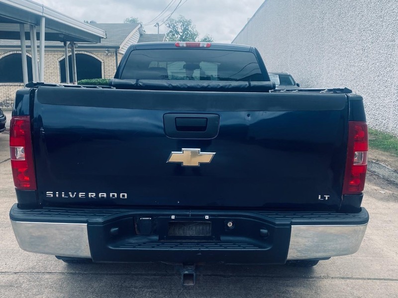 Chevrolet Silverado 1500 Vehicle Full-screen Gallery Image 04