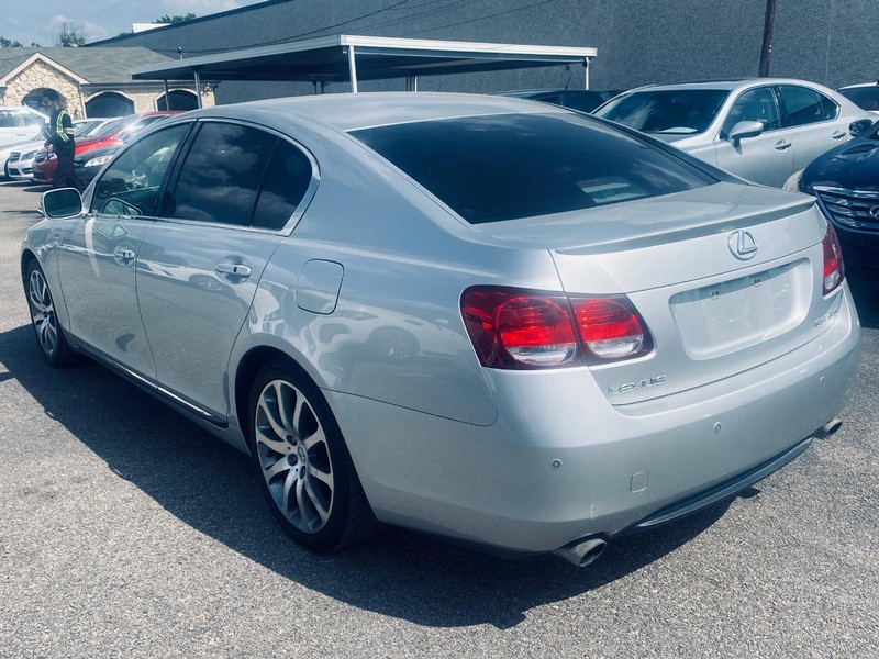 Lexus GS 430 Vehicle Full-screen Gallery Image 06