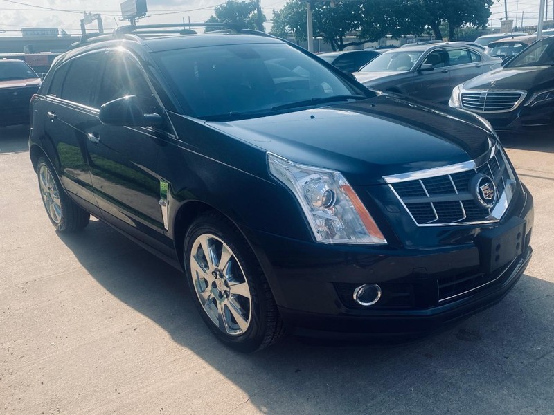 Cadillac SRX Vehicle Full-screen Gallery Image 08