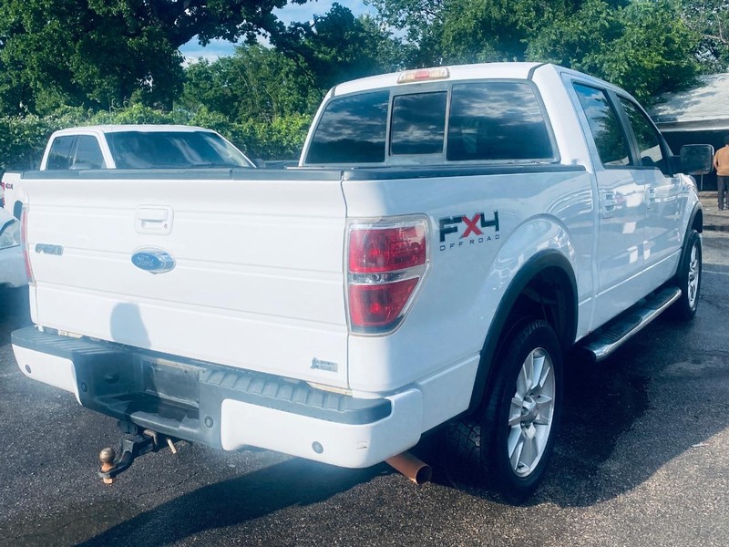 Ford F-150 Vehicle Full-screen Gallery Image 06