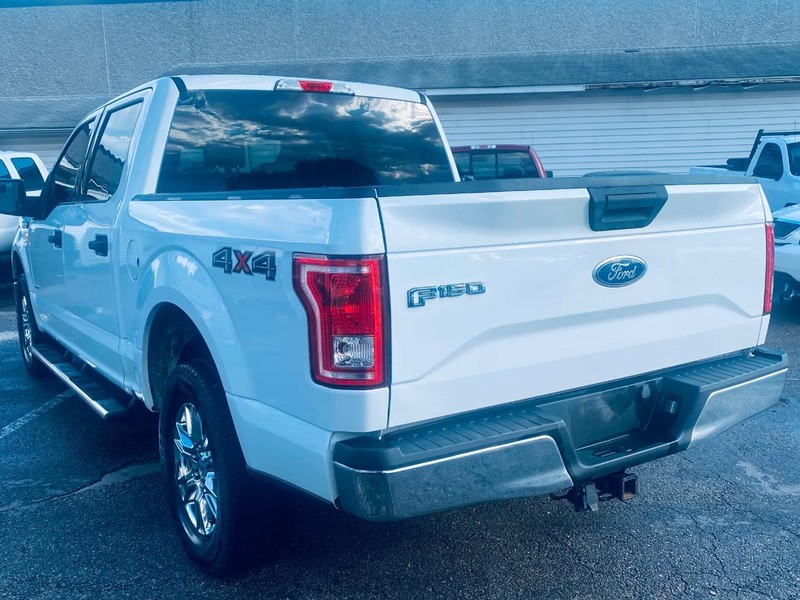 Ford F-150 Vehicle Full-screen Gallery Image 06