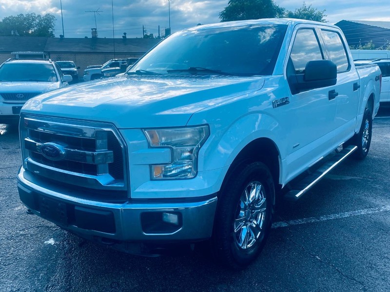 Ford F-150 Vehicle Full-screen Gallery Image 08